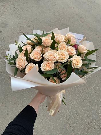 Букет Кремовые розы Латте в Шарапово